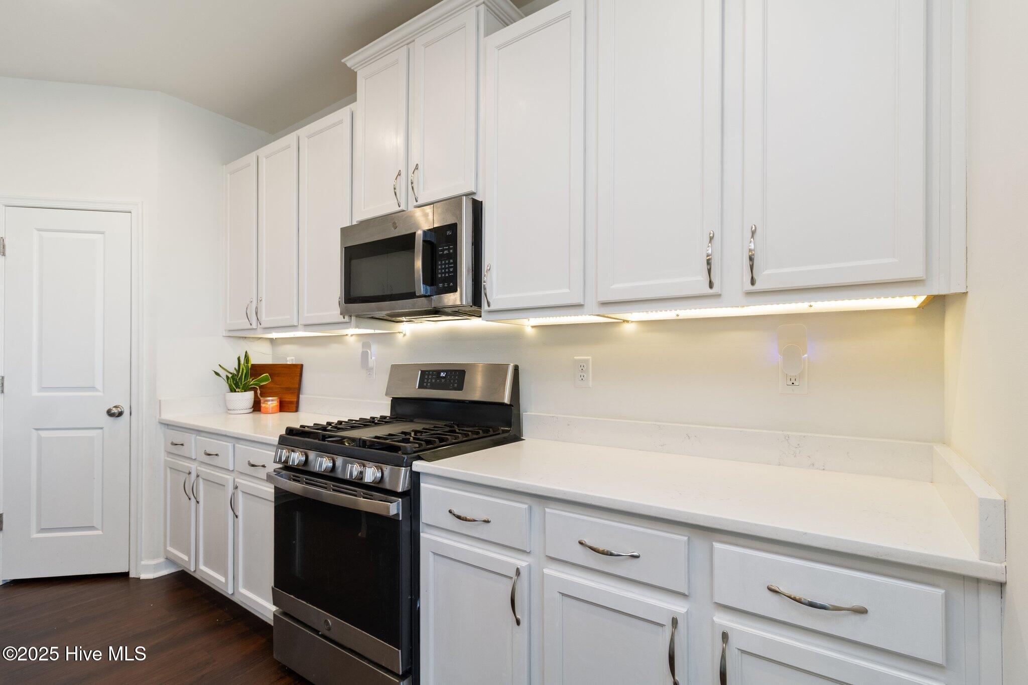 Moyock, North Carolina 27958, United States, 5 Bedrooms Bedrooms, ,4 BathroomsBathrooms,Residential,Active,255913