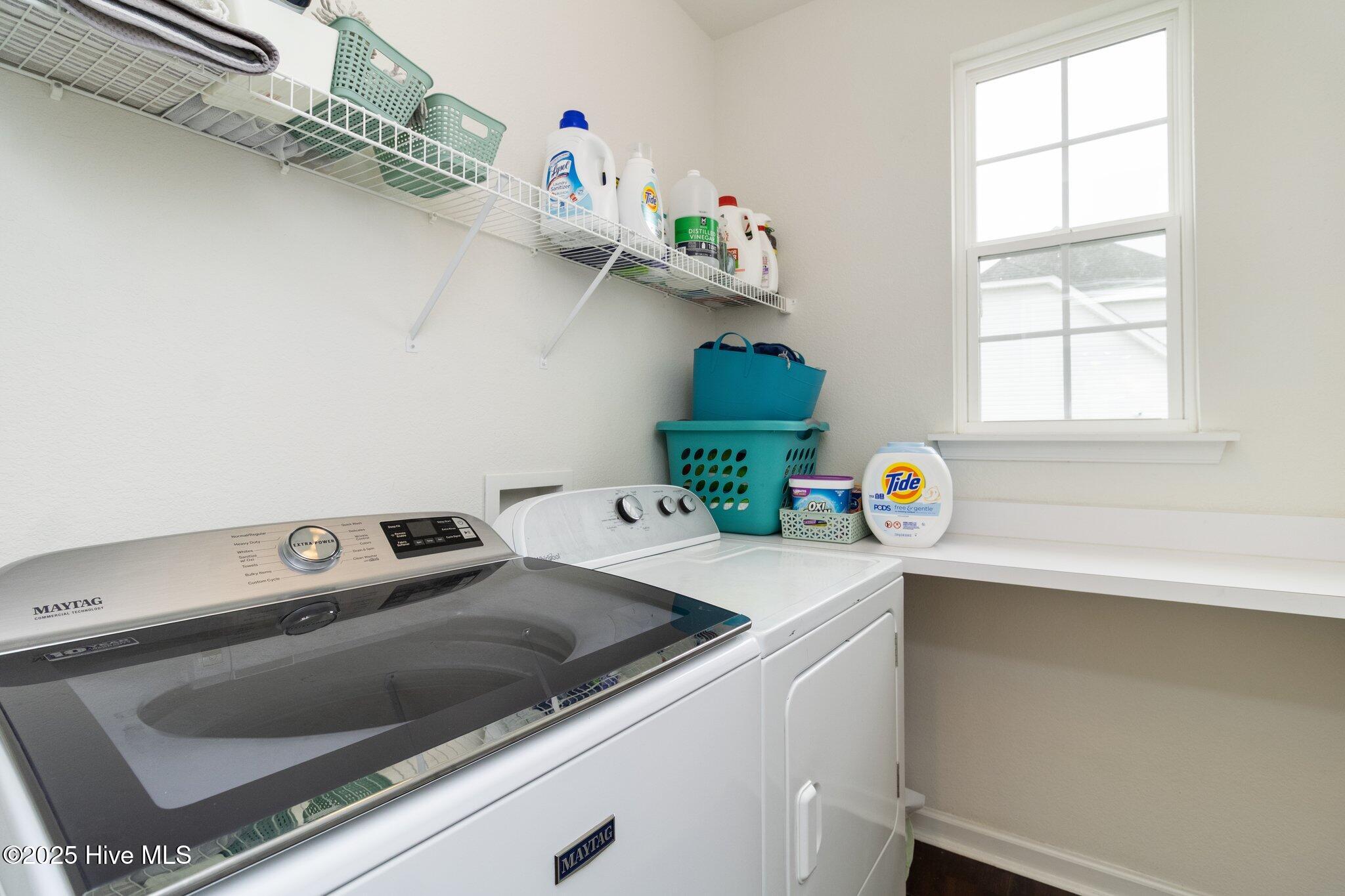 Moyock, North Carolina 27958, United States, 5 Bedrooms Bedrooms, ,4 BathroomsBathrooms,Residential,Active,255913