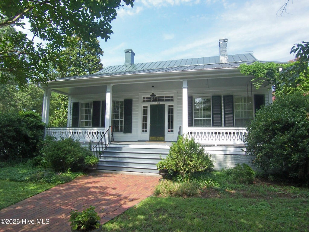 Photo of 100 S Granville Street, Edenton, NC 27932 (MLS # 100603586)