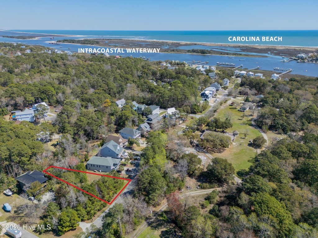 Photo of 913 Salt Spray Lane, Wilmington, NC 28409 (MLS # 100562044)