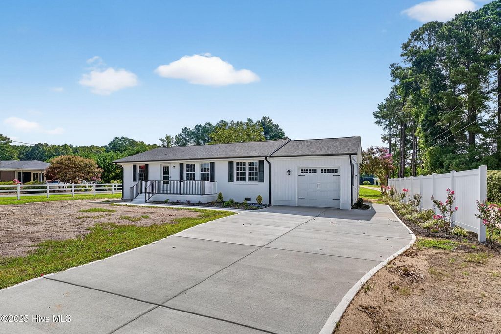 Photo of 6715 Princeton Kenly Road, Princeton, NC 27569 (MLS # 100550056)
