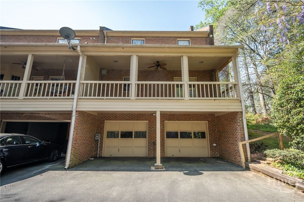 Photo of 179 S Stratford Drive, Athens, GA 30605 (MLS # CL352306)