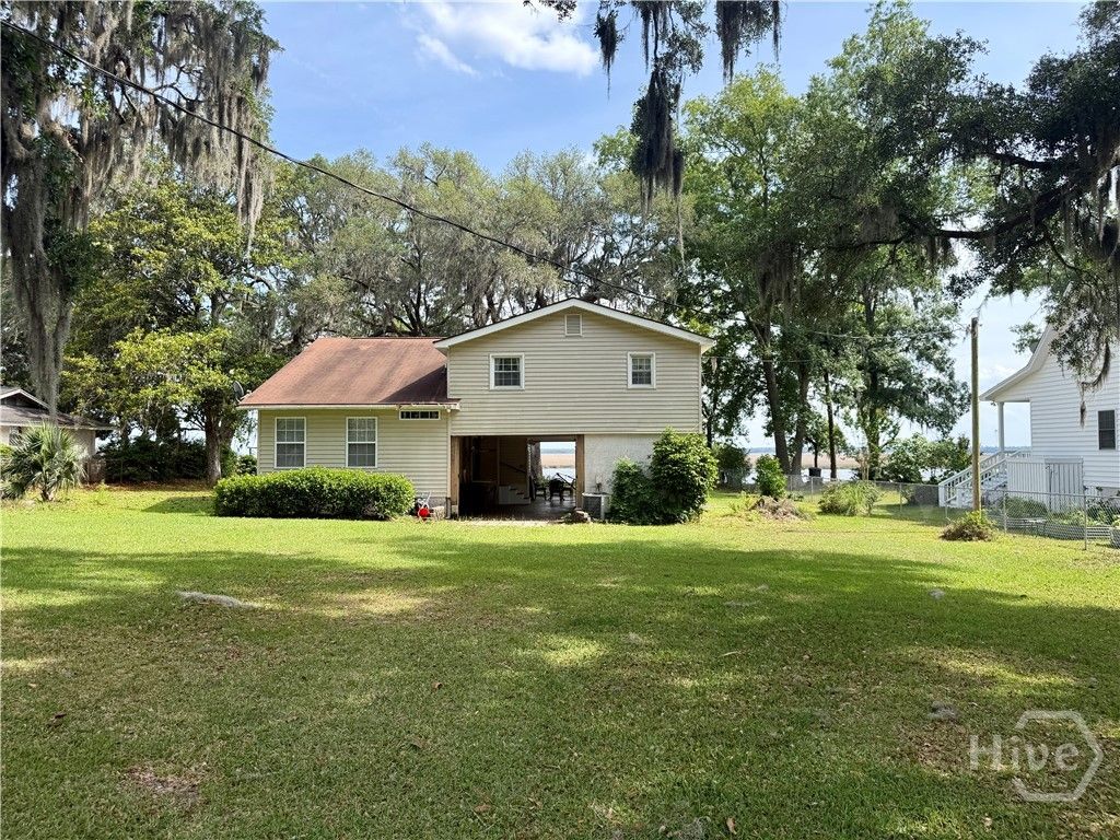 Photo of 246 Old Mill Road E, Richmond Hill, GA 31324 (MLS # SA357264)