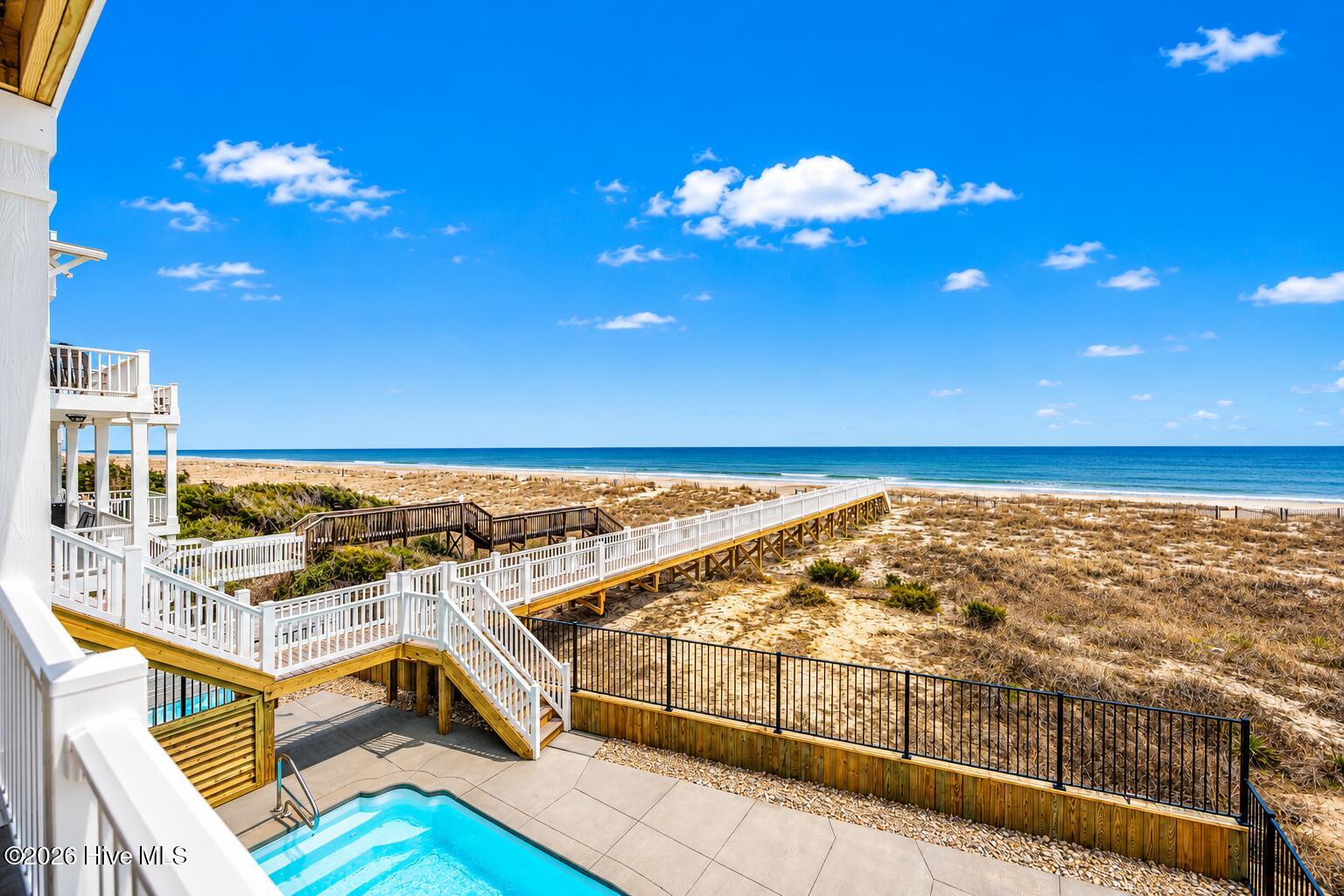 673 Ocean Boulevard W
