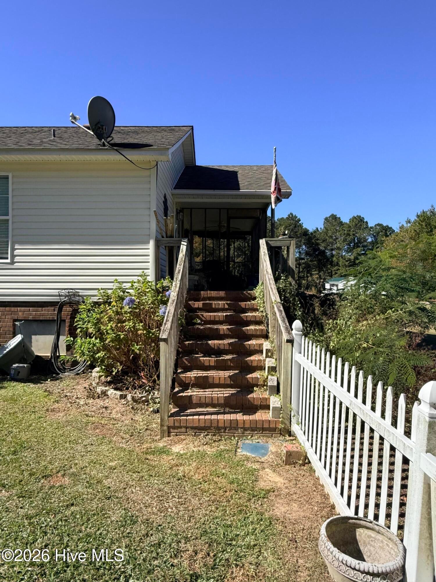106 Oak Hill Court