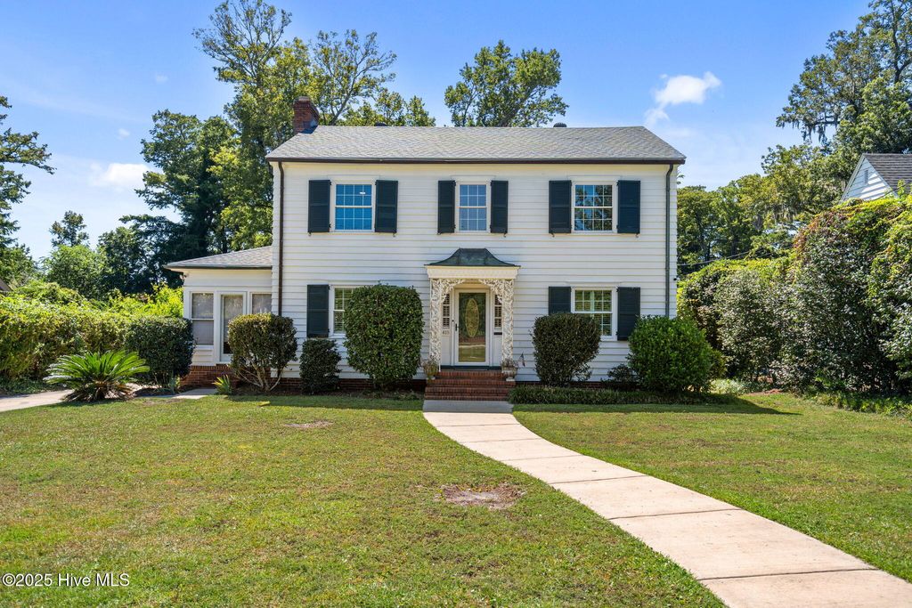 Photo of 418 Forest Hills Drive, Wilmington, NC 28403 (MLS # 100528962)