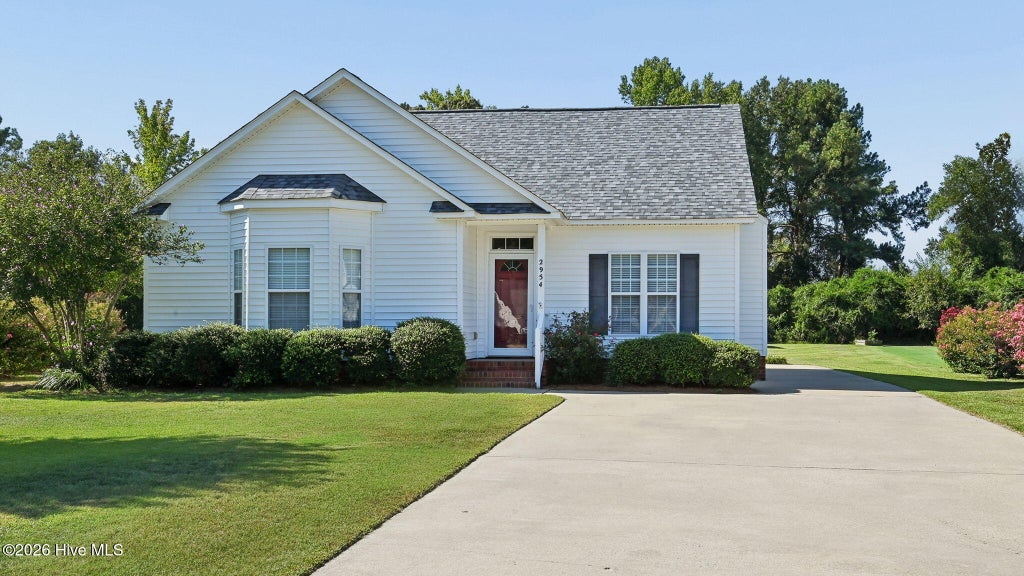 Photo of 2954 Sherwin Downs Drive, Grimesland, NC 27837 (MLS # 100604987)