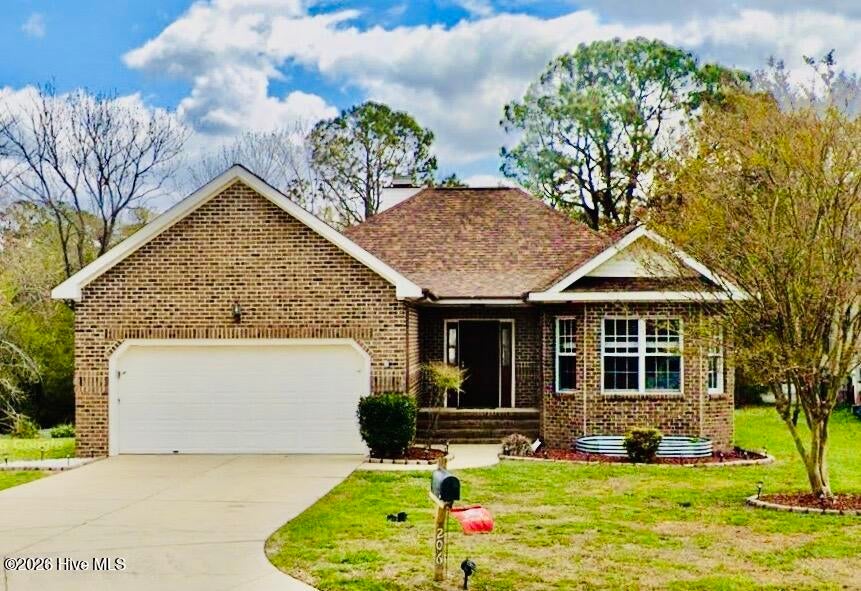 Photo of 206 Bayswater Court, New Bern, NC 28562 (MLS # 100595031)