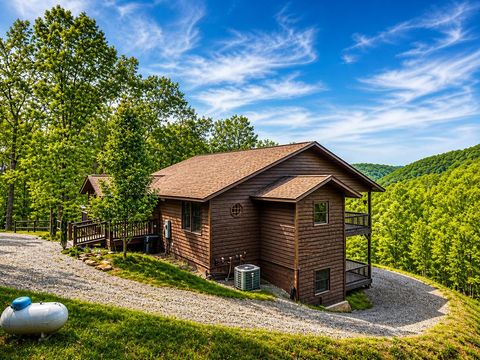 Homes For Sale - 445 Tranquil Cove Road<br/> Murphy, NC 28906