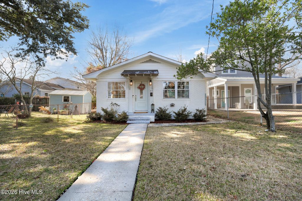 Photo of 214 S 15th Street, Wilmington, NC 28401 (MLS # 100547874)