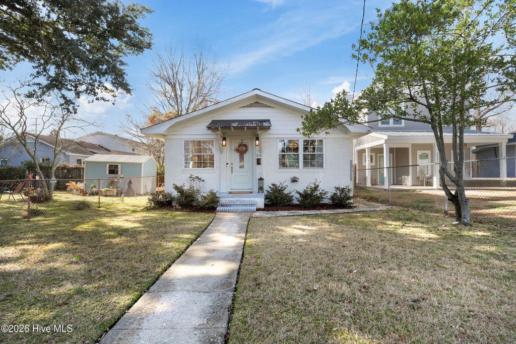 Photo of 214 S 15th Street, Wilmington, NC 28401 (MLS # 100547874)