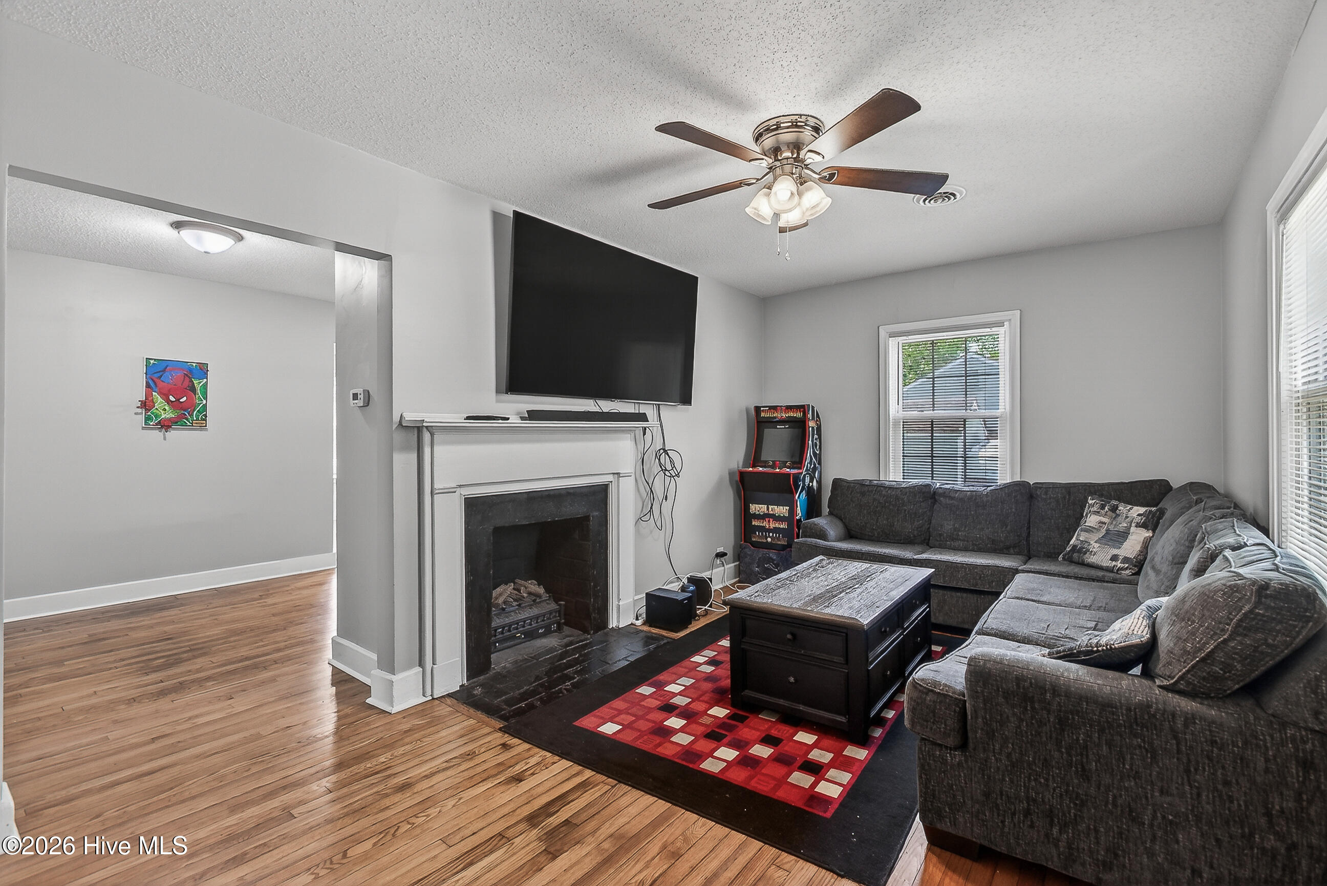403 Sherwood Road