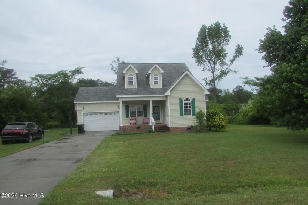Photo of 101 Terrell Lane, Clinton, NC 28328 (MLS # 100572148)