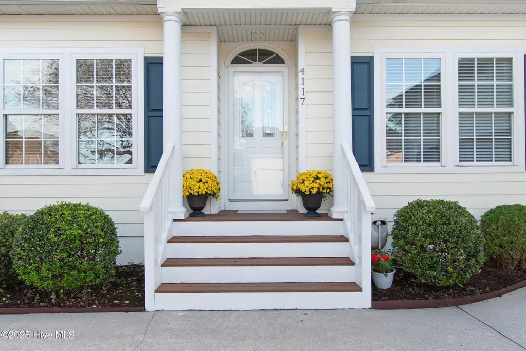 Photo of 4117 Bittern Court, Southport, NC 28461 (MLS # 100536618)