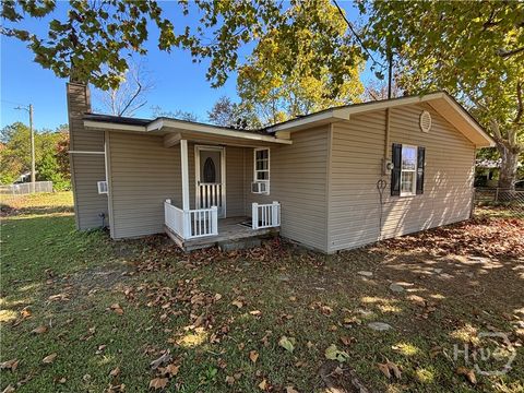 Homes For Sale - 312 Mullis Street<br/> Dexter, GA 31019