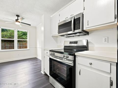 Tiny photo for 109 Corral Way, Jacksonville, NC 28546 (MLS # 100591032)