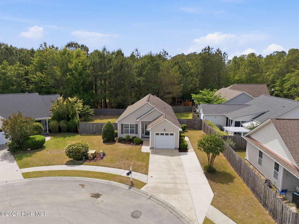 Photo of 1708 Grant Circle, Leland, NC 28451 (MLS # 100570861)