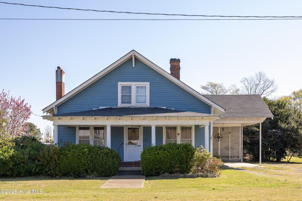 Photo of 1539 Old Us 701 Highway, Clinton, NC 28328 (MLS # 100498401)