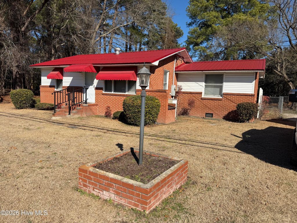 Photo of 2040 W 5th Street, Washington, NC 27889 (MLS # 100551585)