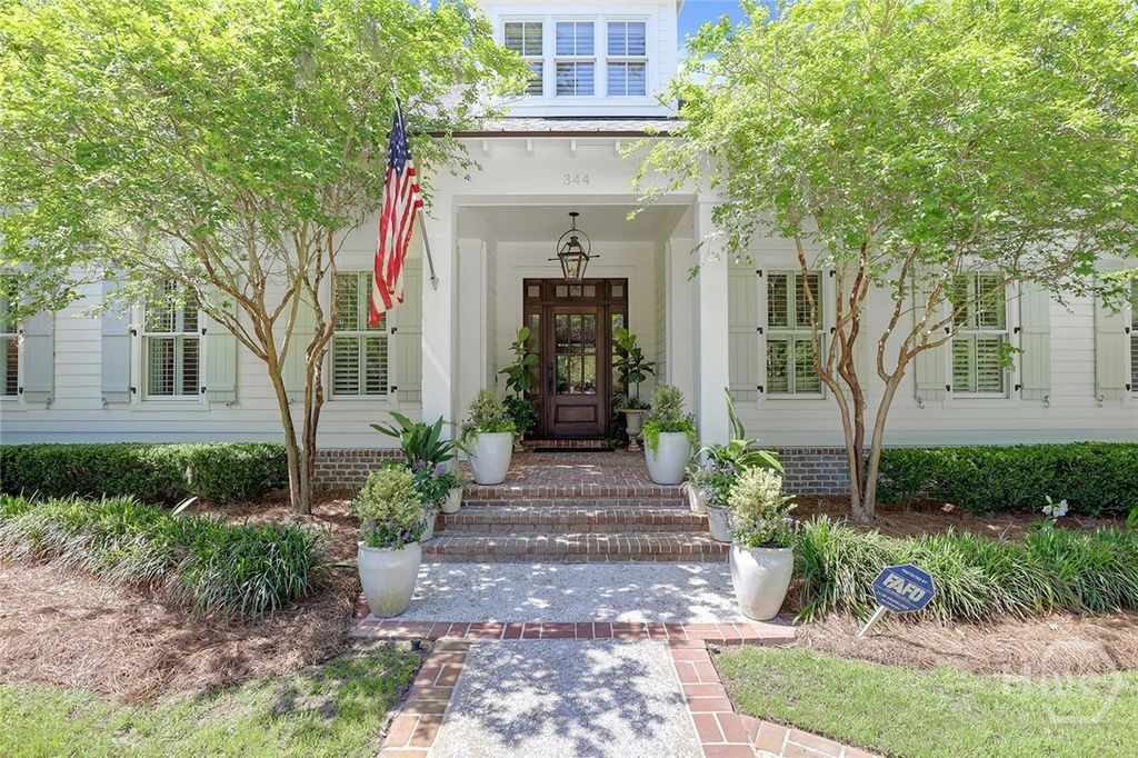 Photo of 344 Bradley Point Road, Savannah, GA 31410 (MLS # SA353358)