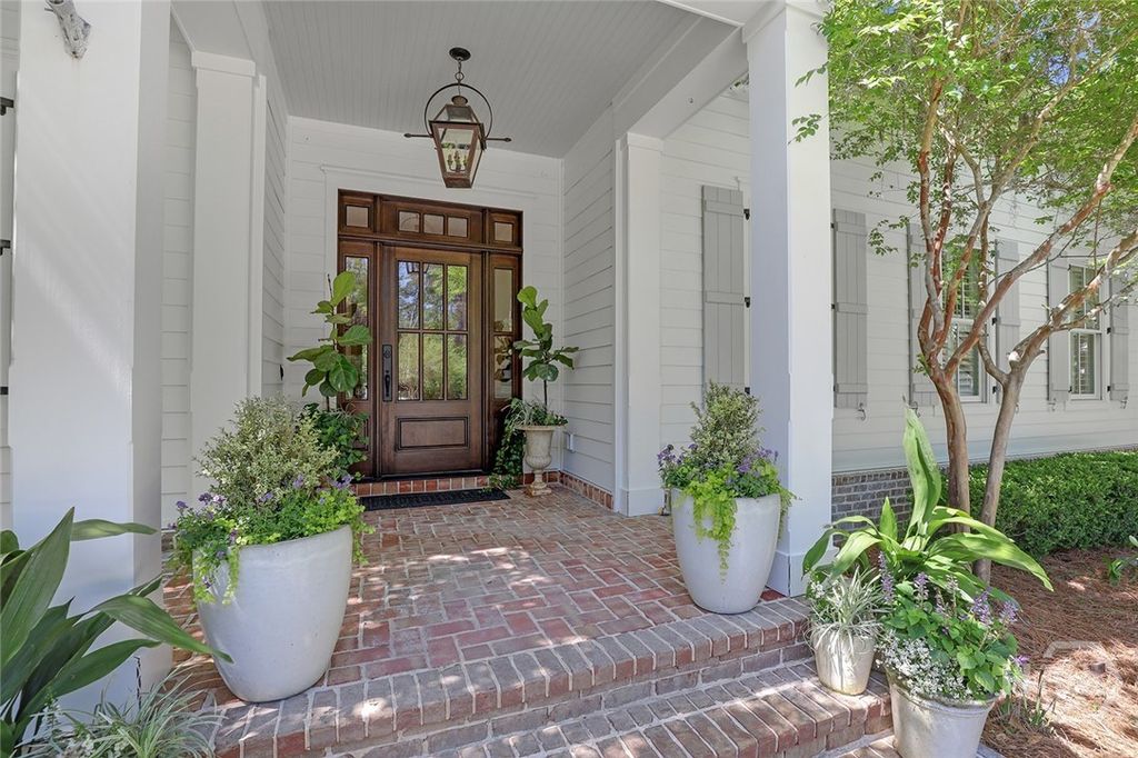 Photo of 344 Bradley Point Road, Savannah, GA 31410 (MLS # SA353358)