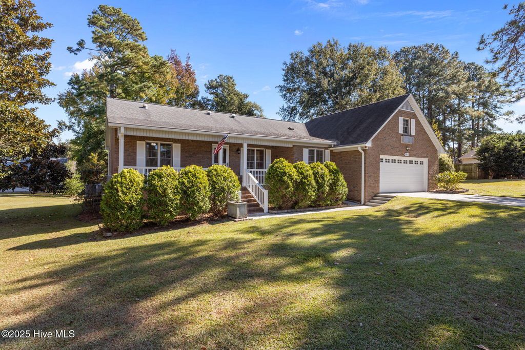 Photo of 103 Alexis Court, New Bern, NC 28562 (MLS # 100539431)