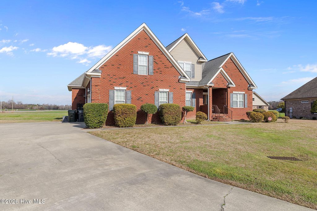 Photo of 102 Atsur Place, Goldsboro, NC 27534 (MLS # 100558960)