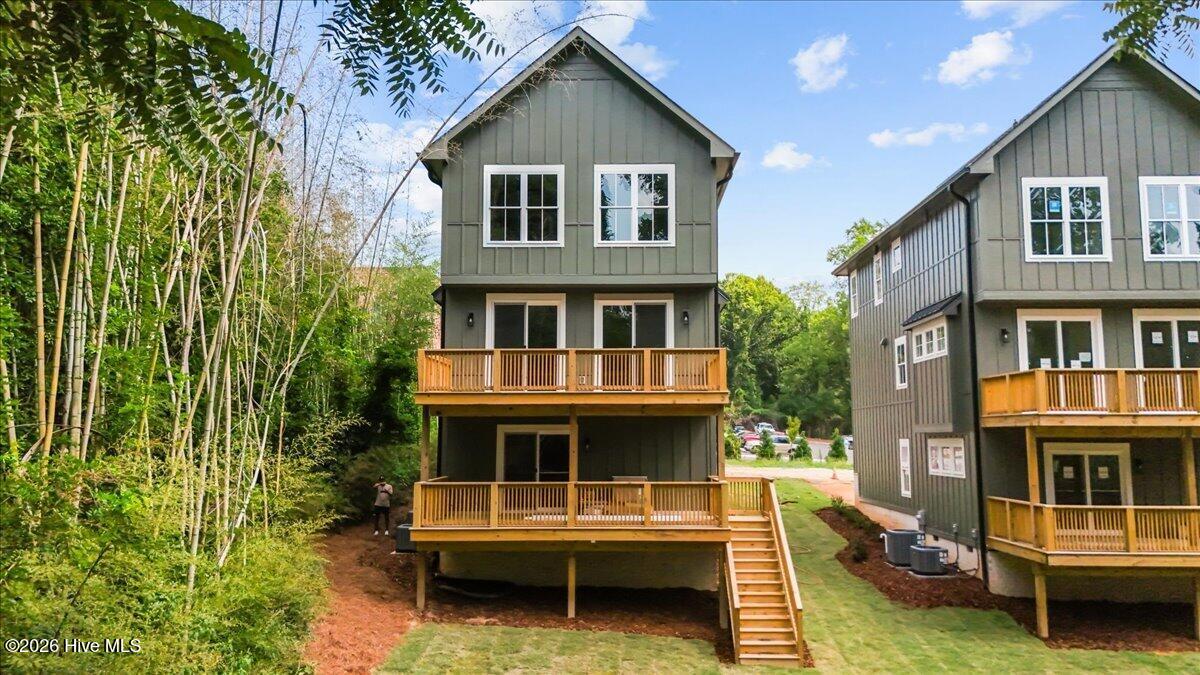 160 S Leak Street