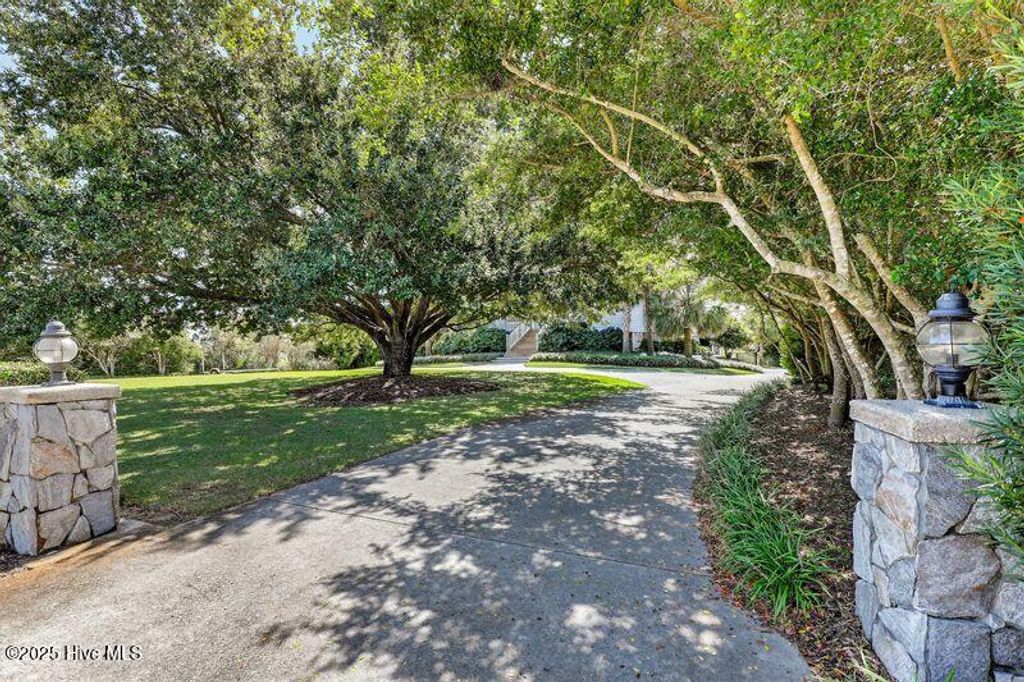 Photo of 506 E Windward Landing Place, Hampstead, NC 28443 (MLS # 100533910)