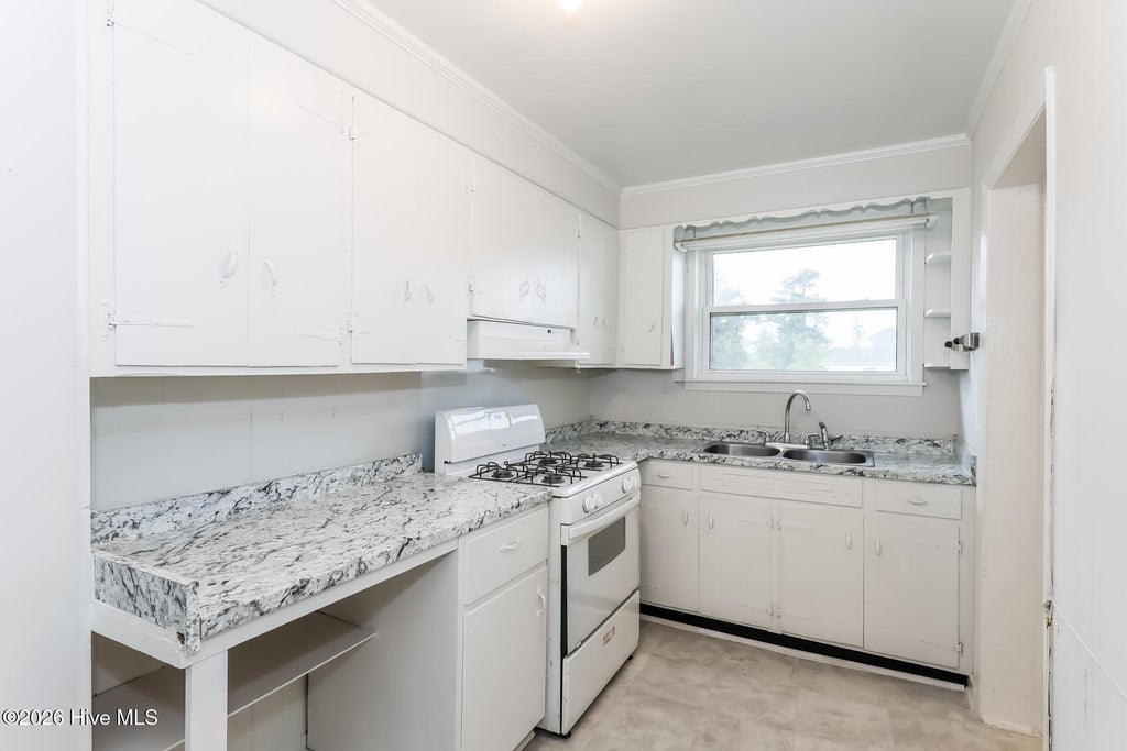 Photo of 2734 Magnolia Avenue, Augusta, GA 30909 (MLS # 100604421)