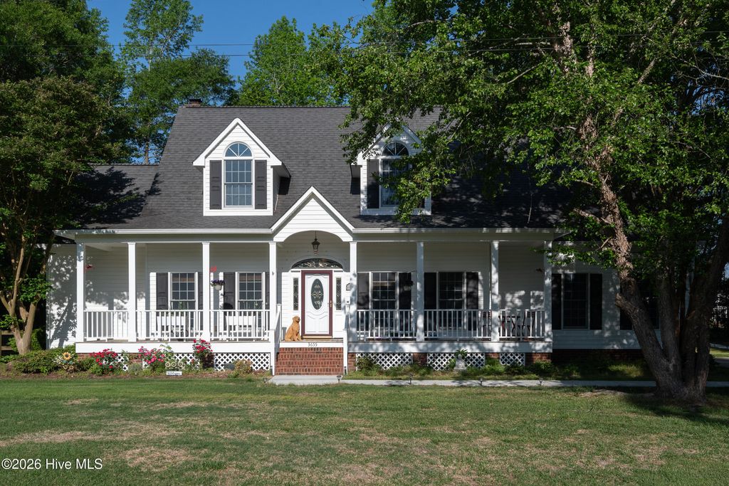 Photo of 3655 Hillcrest Drive, Farmville, NC 27828 (MLS # 100572110)