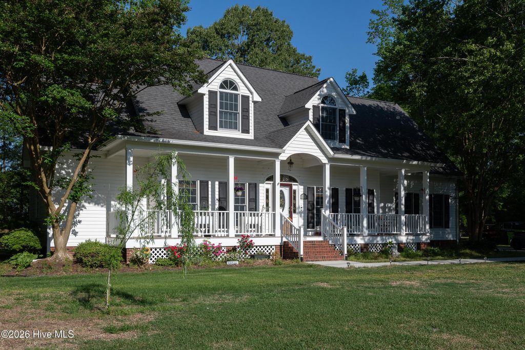 Photo of 3655 Hillcrest Drive, Farmville, NC 27828 (MLS # 100572110)