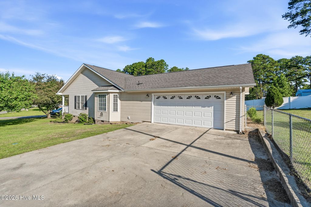 Photo of 230 Colonial Drive, Rockingham, NC 28379 (MLS # 100587886)