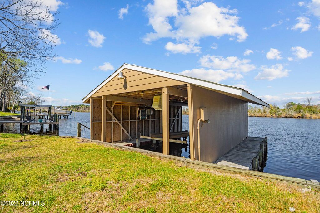 Photo of 205 Anne Street, Jacksonville, NC 28540 (MLS # 100318441)