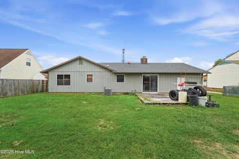 Tiny photo for 304 Branchwood Court, Jacksonville, NC 28546 (MLS # 100605937)