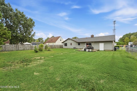 Tiny photo for 304 Branchwood Court, Jacksonville, NC 28546 (MLS # 100605937)