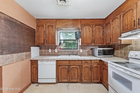 Tiny photo for 304 Branchwood Court, Jacksonville, NC 28546 (MLS # 100605937)