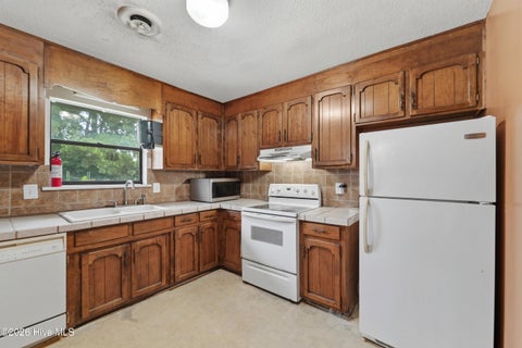 Tiny photo for 304 Branchwood Court, Jacksonville, NC 28546 (MLS # 100605937)