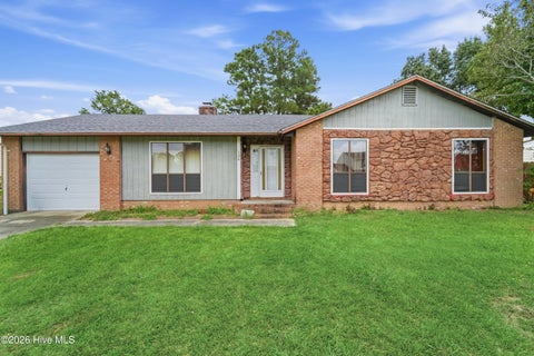 Tiny photo for 304 Branchwood Court, Jacksonville, NC 28546 (MLS # 100605937)