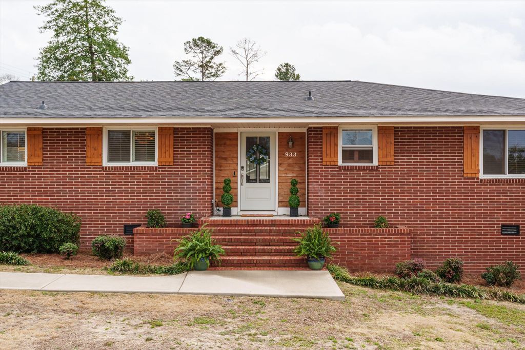 Photo of 933 Fairfield Avenue, North Augusta, SC 29841 (MLS # 552609)