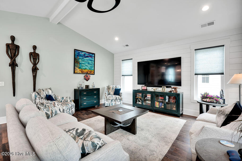 214 NE 37th Street
