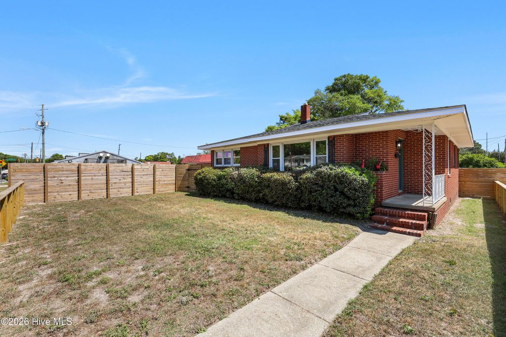 Photo of 402 Southern Boulevard, Wilmington, NC 28401 (MLS # 100567832)