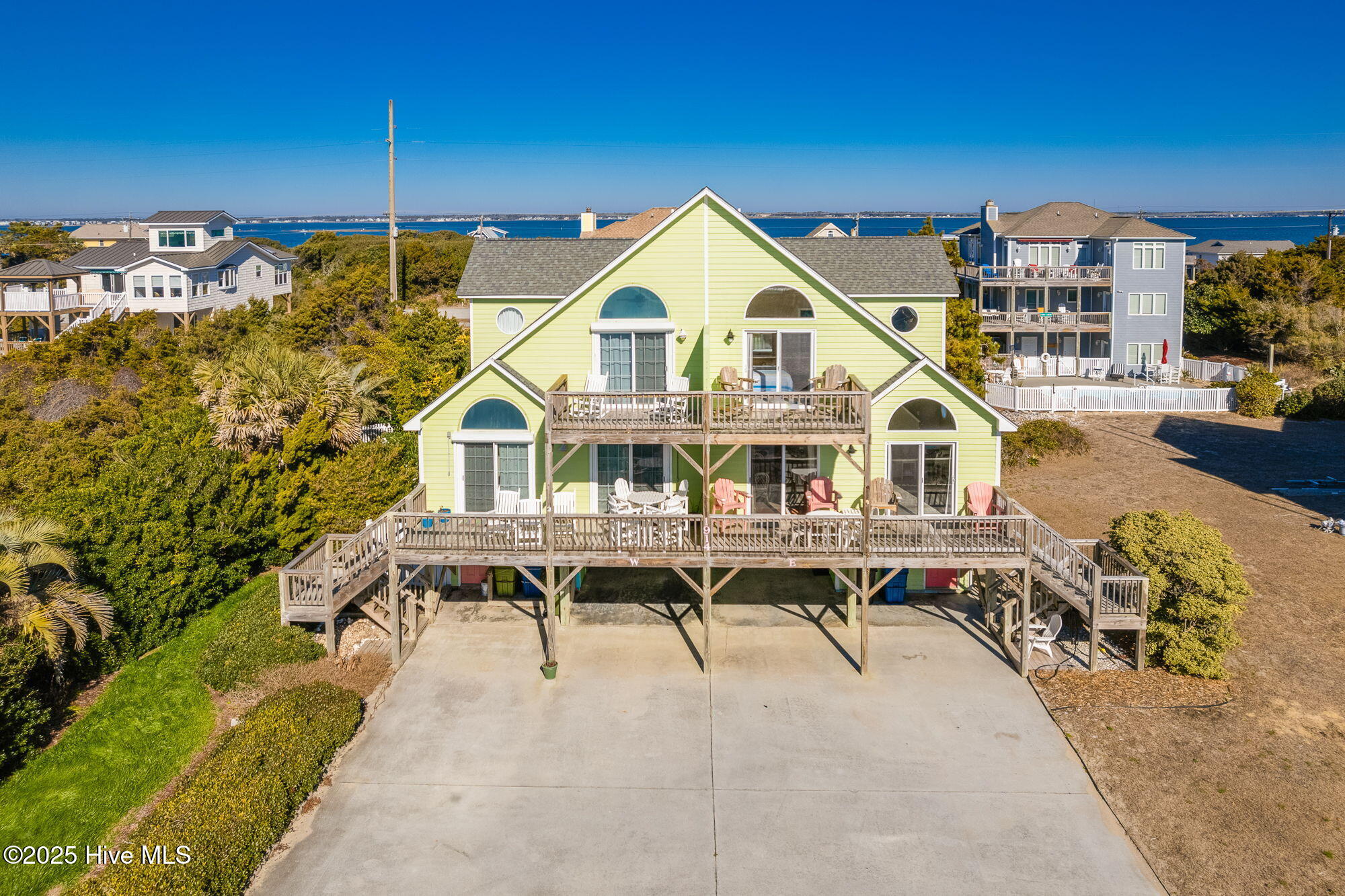 1914 Ocean Drive E
