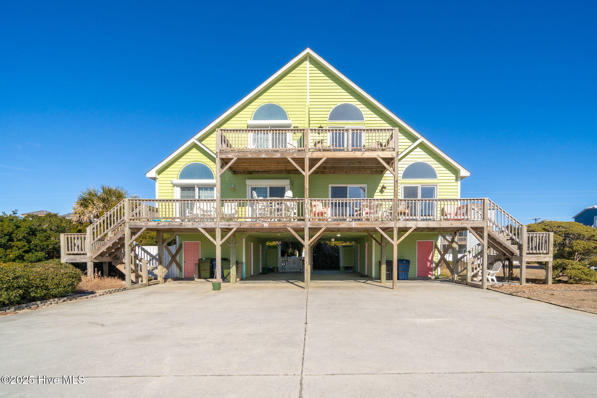 1914 Ocean Drive E