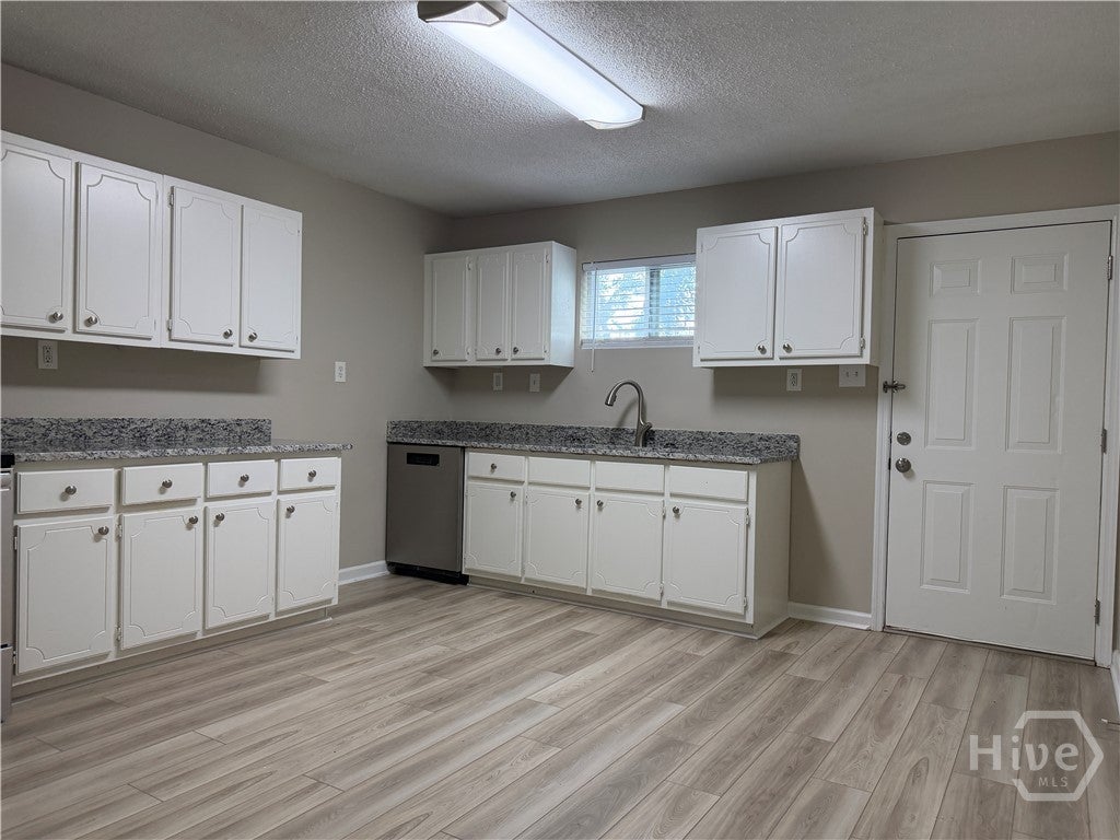 Photo of 733 E Anderson Street, Savannah, GA 31401 (MLS # SA365601)