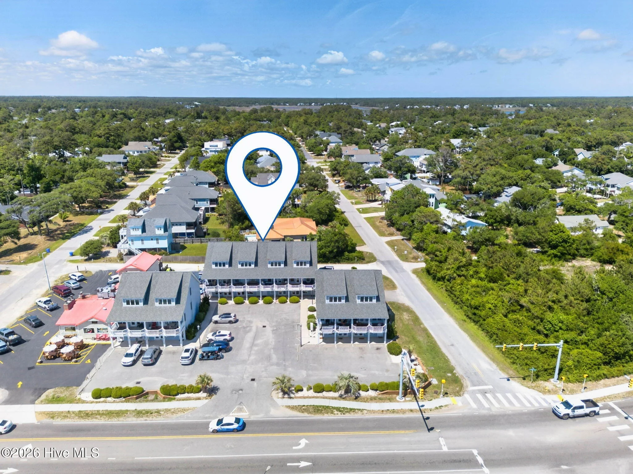 5016 E Oak Island Drive Unit Apt 8