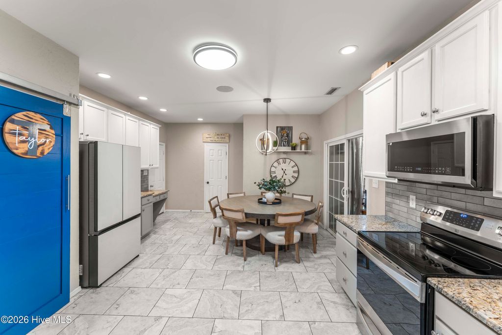 Photo of 3045 Buttonwood Lane, Clayton, NC 27520 (MLS # 100561121)