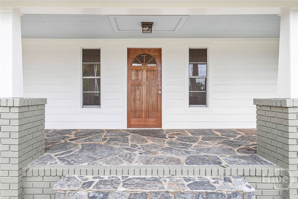 Photo of 2985 Jackson Bridge Road, Carnesville, GA 30521 (MLS # CL340025)