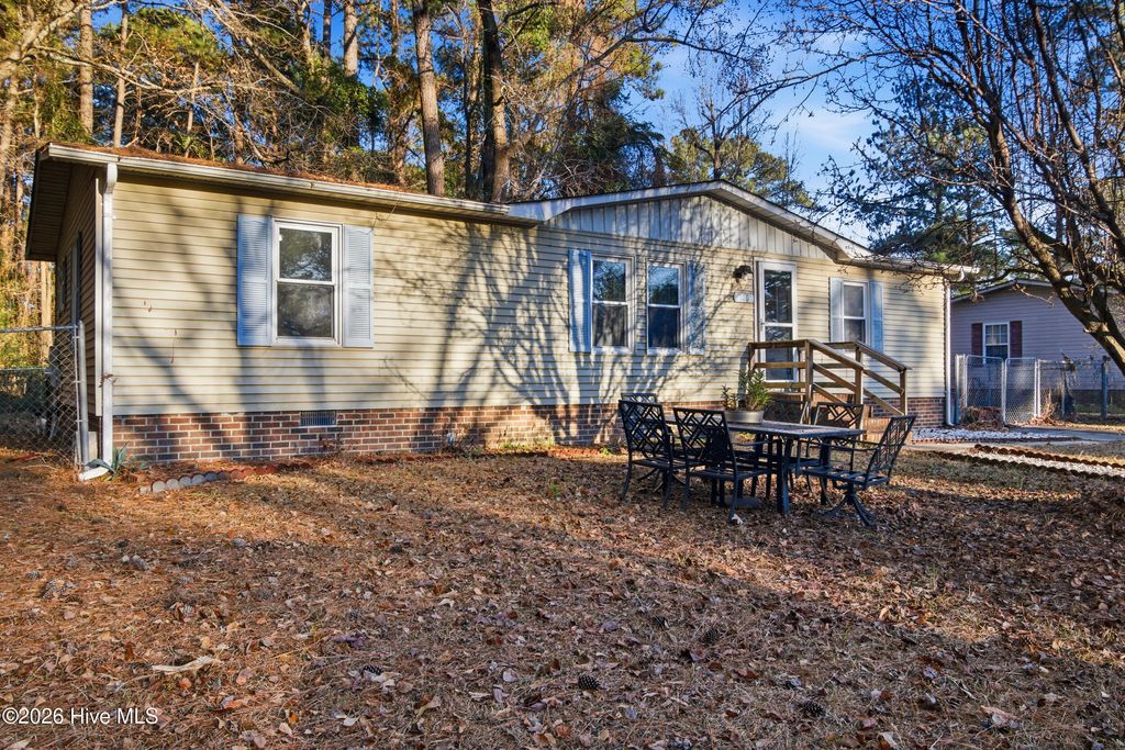 Photo of 106 Paula Place, Jacksonville, NC 28540 (MLS # 100547212)