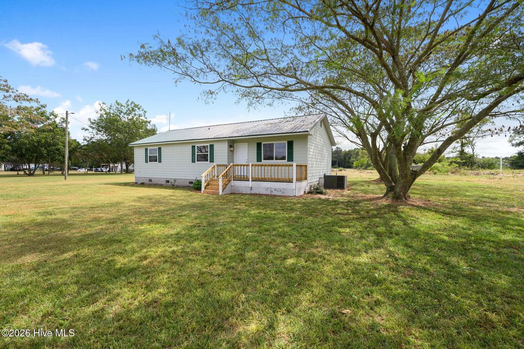 Photo of 3833 Nc Hwy 903, Rose Hill, NC 28458 (MLS # 100547727)